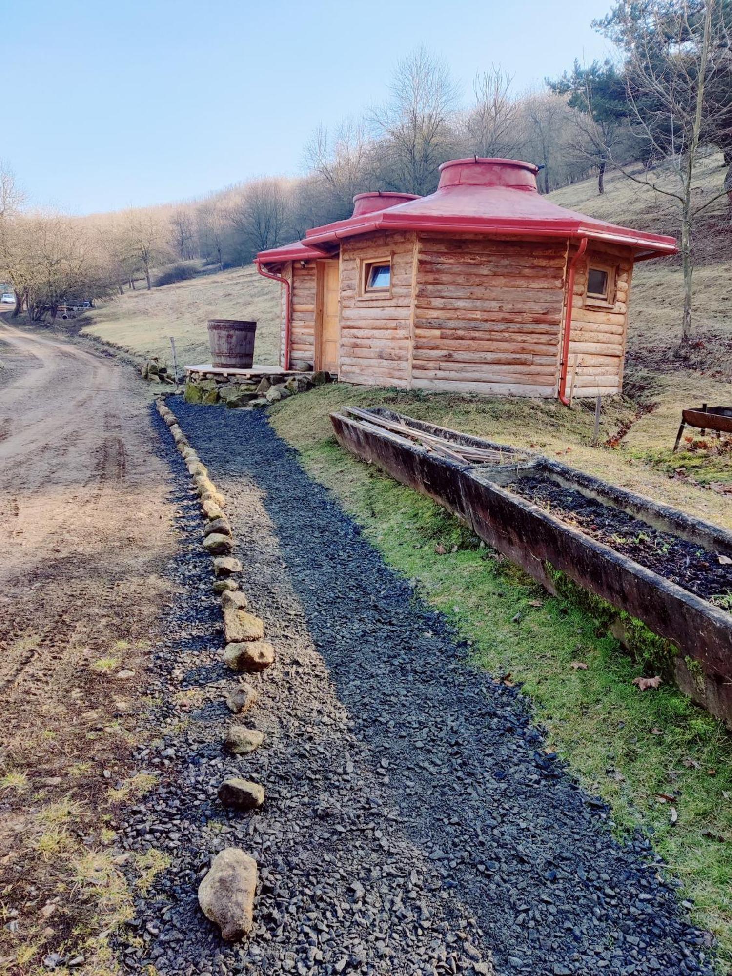 Vackorkert Daire Sirok Dış mekan fotoğraf